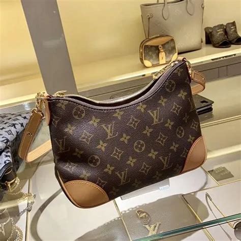 is louis vuitton cheaper in france or italy|buying louis vuitton in italy.